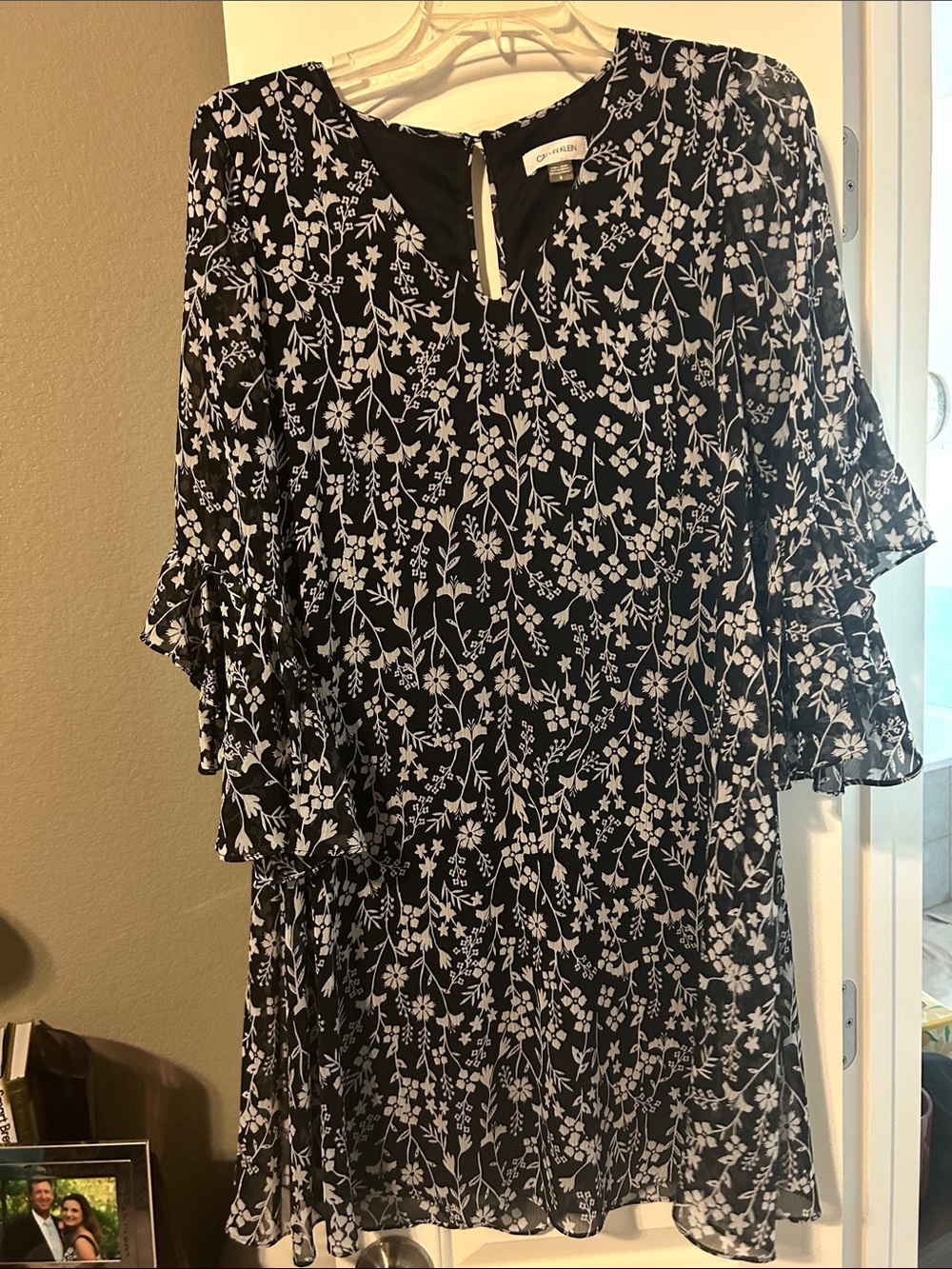 Calvin Klein Black White Floral Ruffle-Sleeve Mini Dress 8